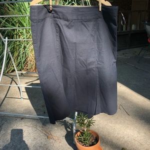 Black cotton GAP skirt. Perfect for summer size 16